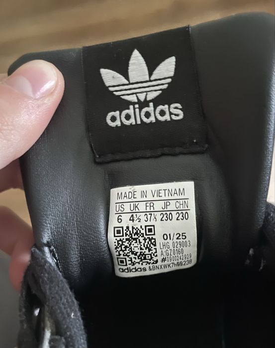 Чорні кеди Adidas Court Tourino 37 розмір