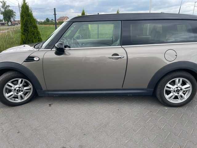 Kultowe Mini Cooper Clubman