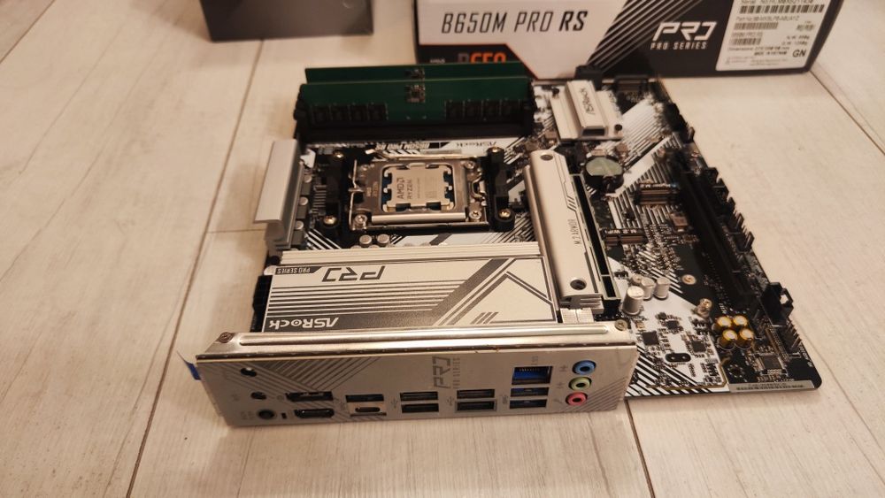 Ryzen 5 8500g b650 pro rs 32gb ddr5 5600mhz