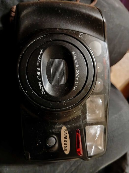 Продам фотоапарат samsung af zoom 1050