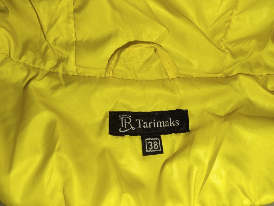 Продам підліткову жіночу куртку