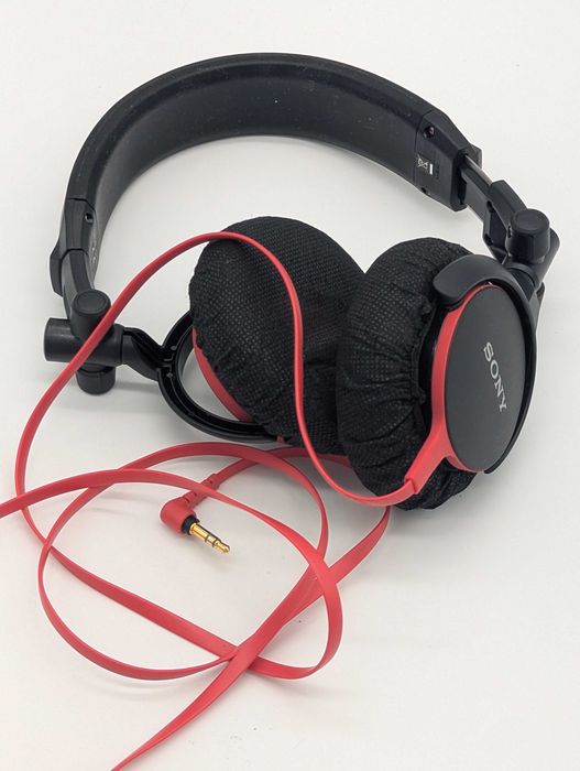 Auscultadores Sony MDR V55, novos