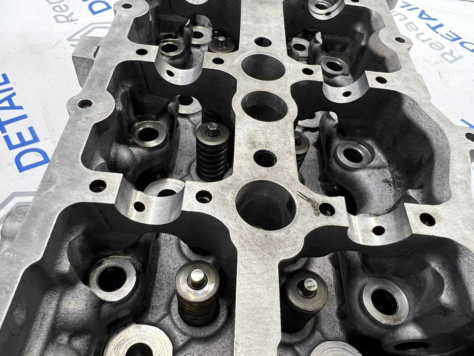 ГБЦ Головка блока двигуна Renault Master 2.3dci Bi-Turbo 110422750R