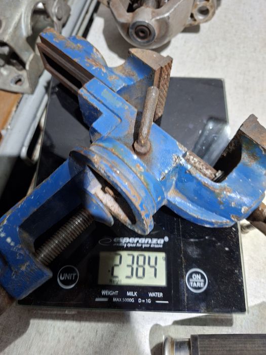 Imadło ślusarskie obrotowe 360°