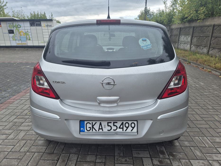 Opel corsa D 2010 rok 5drzwi