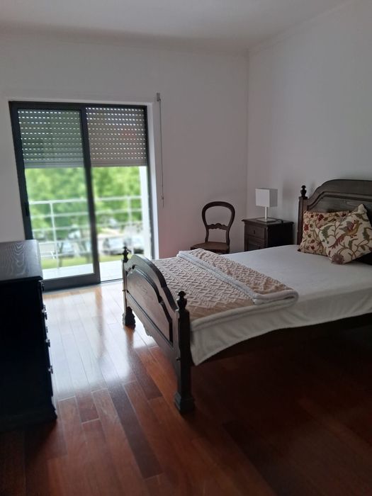 Quarto para arrendar em Marzovelos