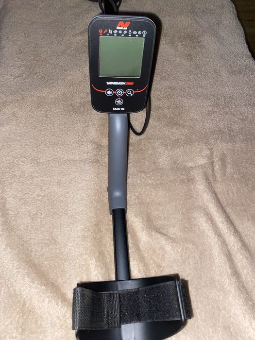 Продам Minelab VANQUISH 360