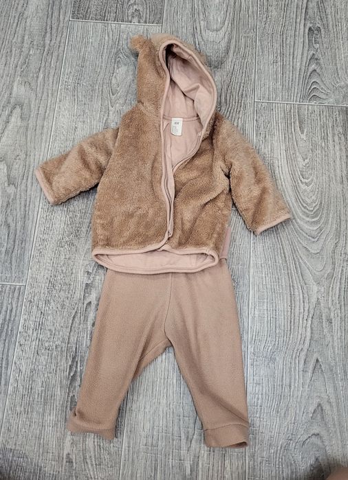 Костюм H&M на 4-8 місяців