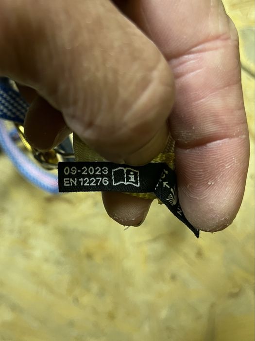 Camalot Black Diamond Ultralight #2 + karabinek DMM Spectre