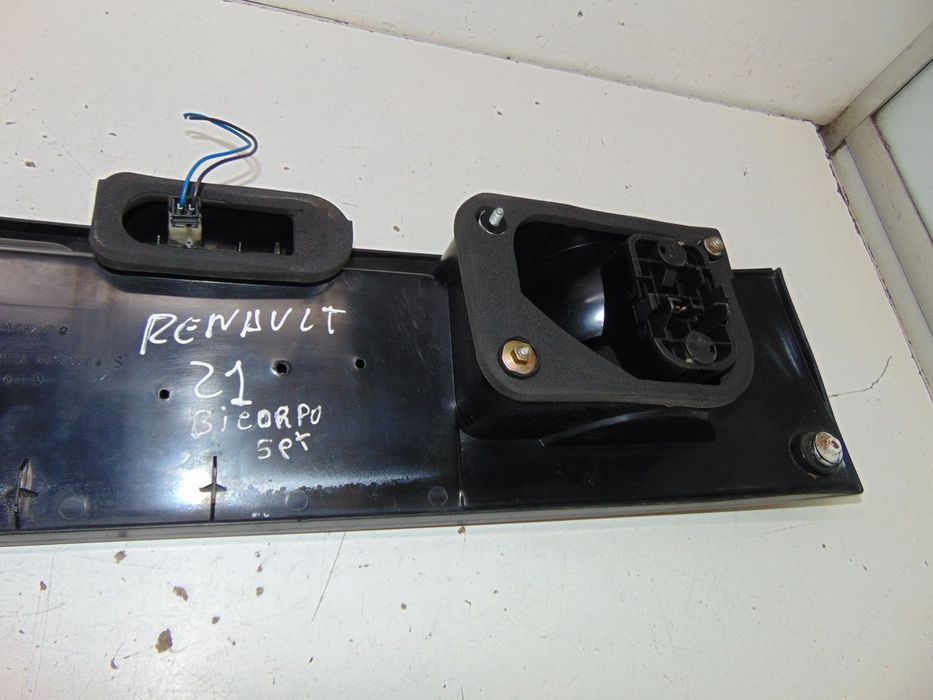 Renault 21 placa central traseira