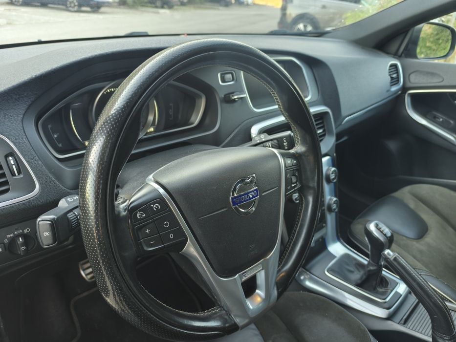 Volvo V40 2.0 R design Nova