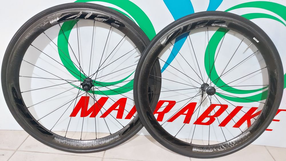 Rodas Zipp 303 e 202 carbono