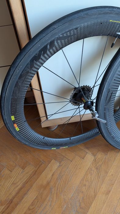 Koła karbonowe Mavic Cosmic CXR 60 C 700c