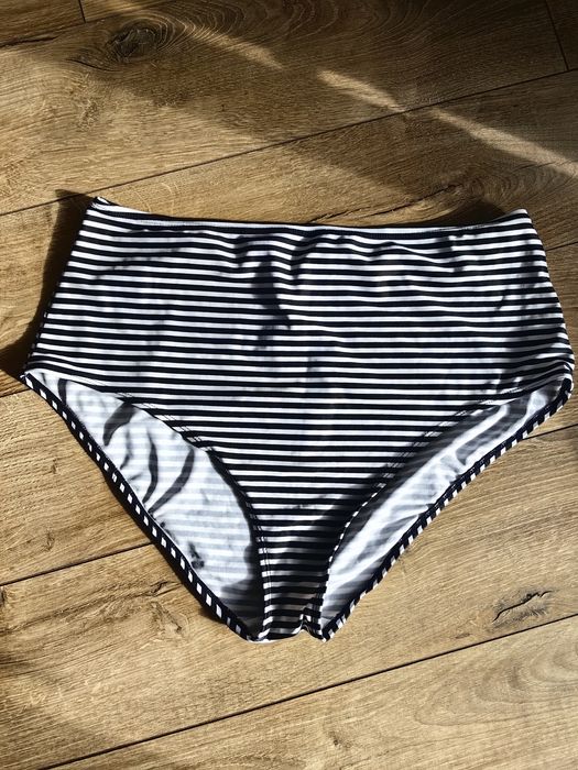 Dół od bikini z wysokim stanem marki Rainbow, L,  szerokość pas 40  sran dobry