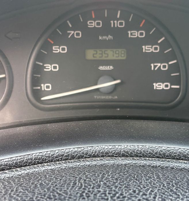 Peugeot 206 comercial