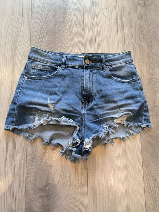 Krótkie damskie spodenk iw cyrkonie  rozmiar L