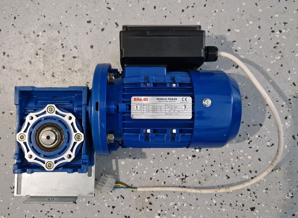 Silnik elektryczny. Motoreduktor. Silnik z przekładnią.