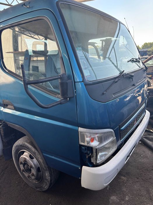 Pronto-Socorro Mitsubishi Canter 3.0 Diesel | 3 Lugares