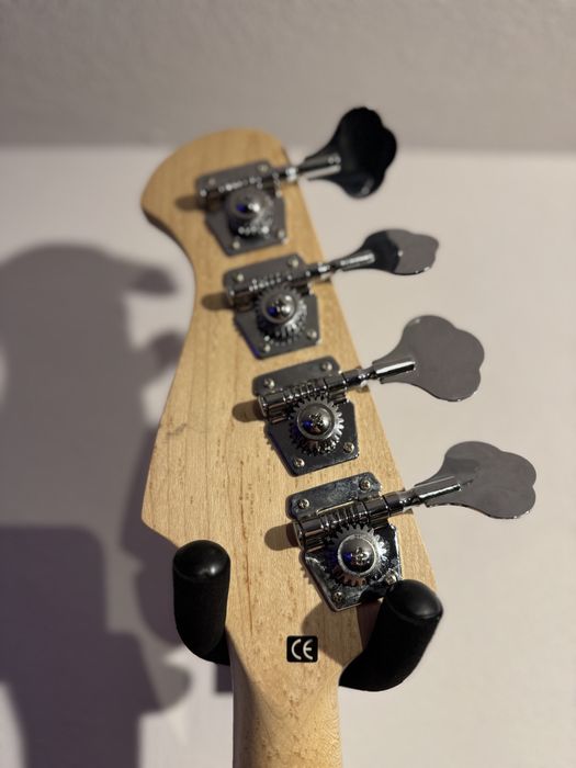 Gitara basowa Harley Benton JB-75MN