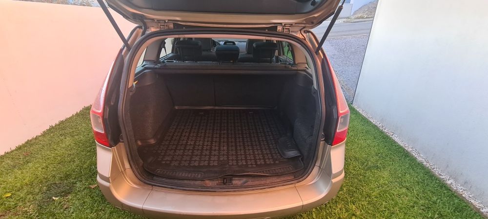 Renault Mégane Break — fotografia 4