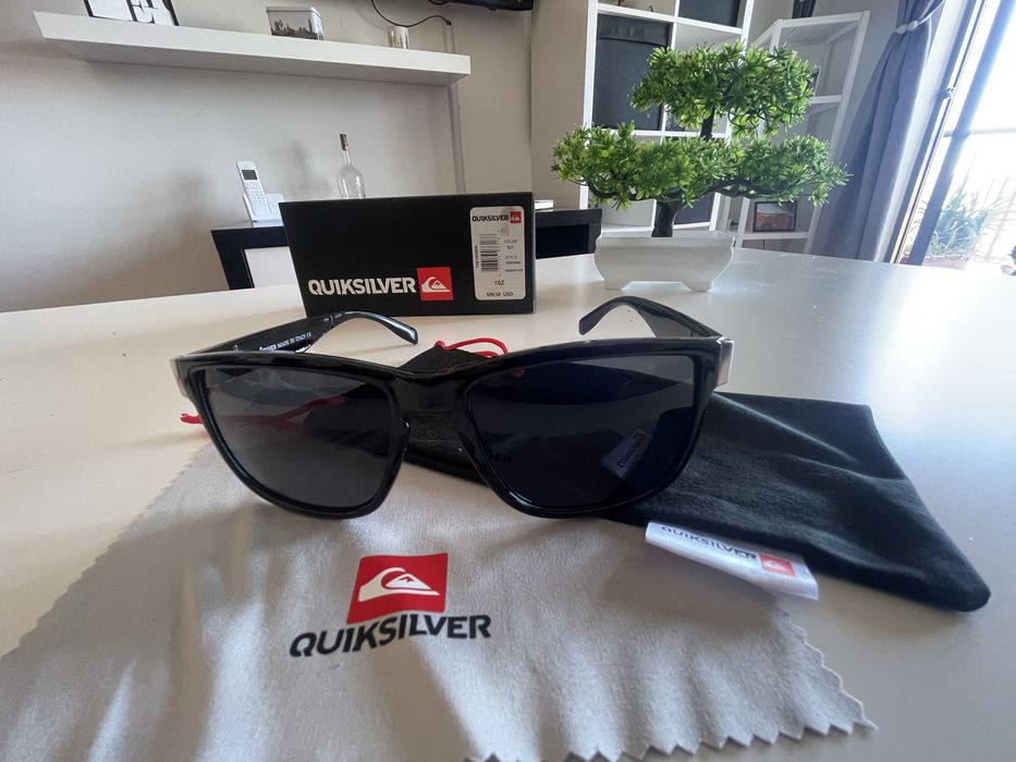 Oculos sol Quiksilver novos