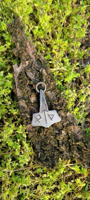 Титанова підвіска кулон кований молот Тора руни воїн вікінг титан руна прикраса ручна робота подарунок