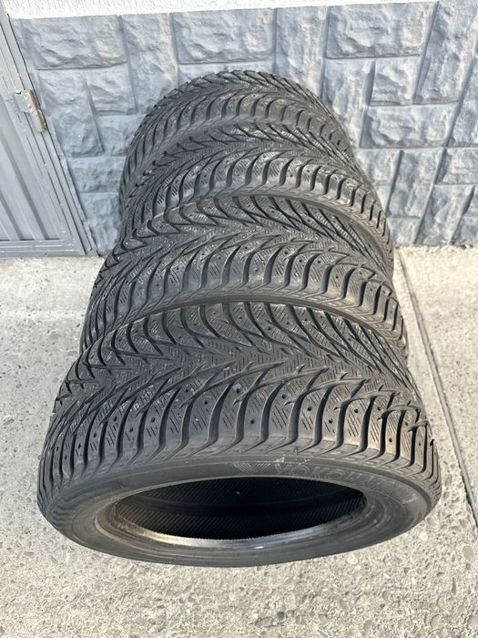 Yokohama ice GUARD STUD 255 55 18R