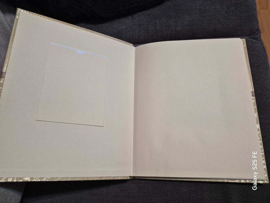 Album do zdjęć ślubnych nieużywany