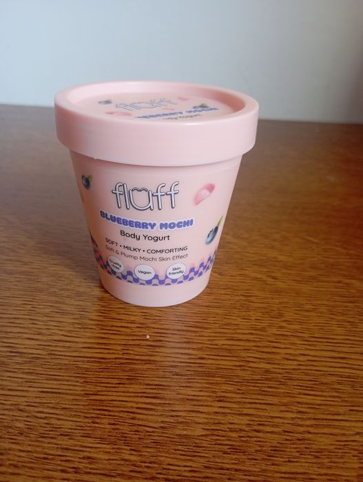 Jogurt do ciała Fluff Blueberry Mochi nowy