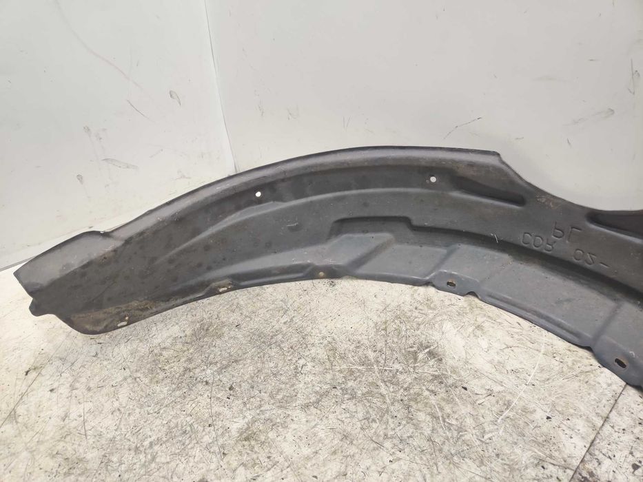 Toyota Corolla E12 Nadkole Lewe Przednie Lewy Przód
