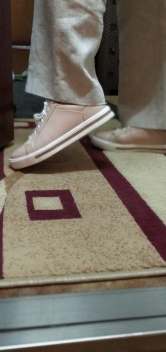 Продам полуботинки clarks