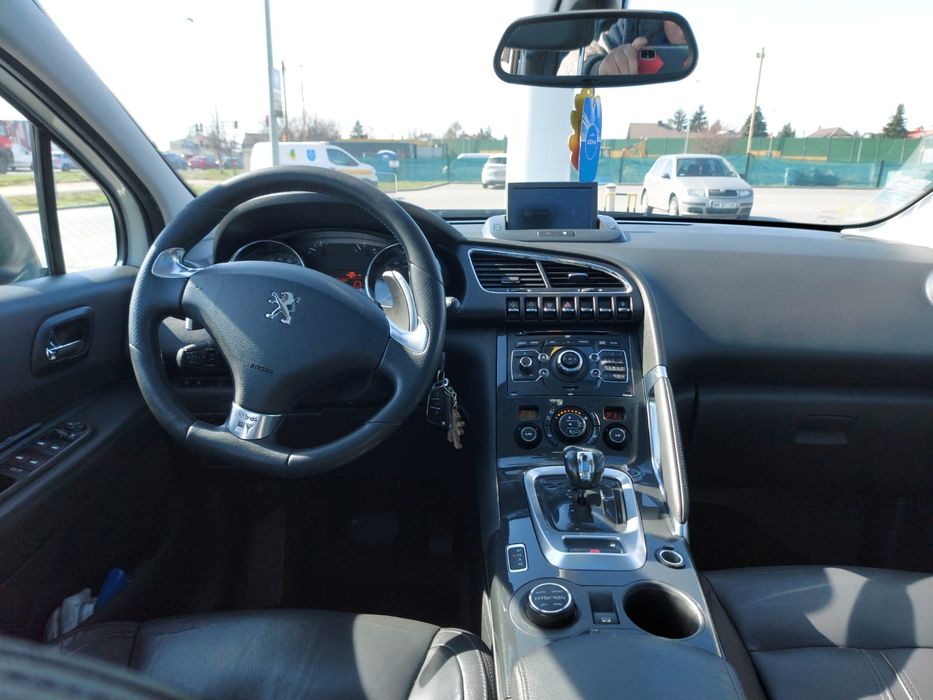 Peugeot 3008 2.0 HDi HYbrid4 200Km