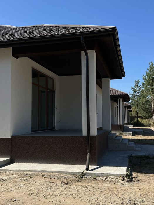 Купуй будинок біля лісу і отримай генератор в подарунок