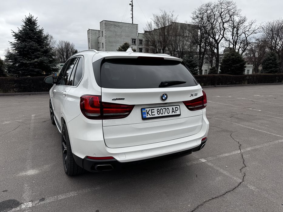Bmw x5 2015 гібрид
