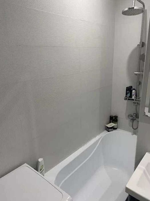 Оренда квартири-студії на вул. Феодосійська