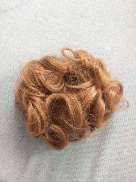 Doczepiany kok na gumce.