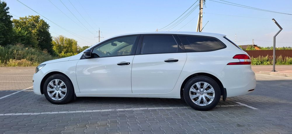 Продам Peugeot 308 SW 1,6D 2017р.