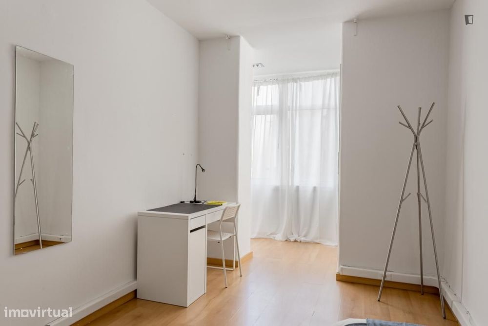 Quarto - localizado em Picoas Lisbon