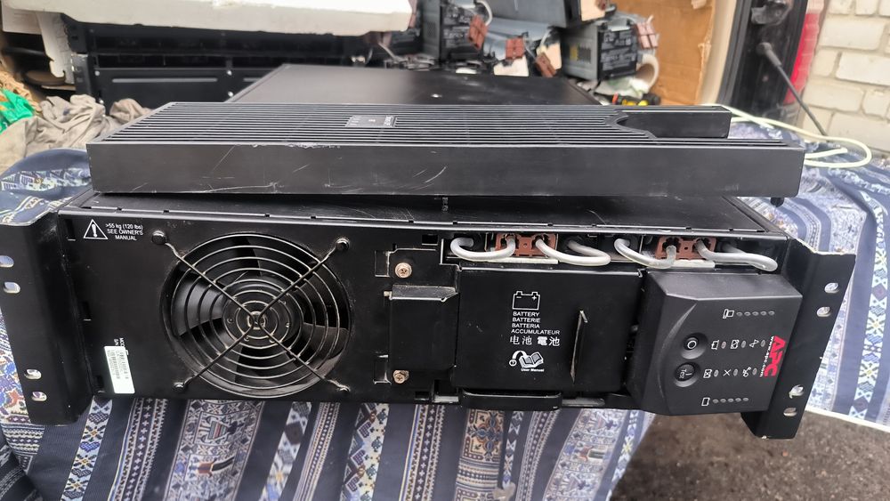 Бесперебійник ДБЖ APC Smart-UPS RT 5000VA SURTD5000XLI