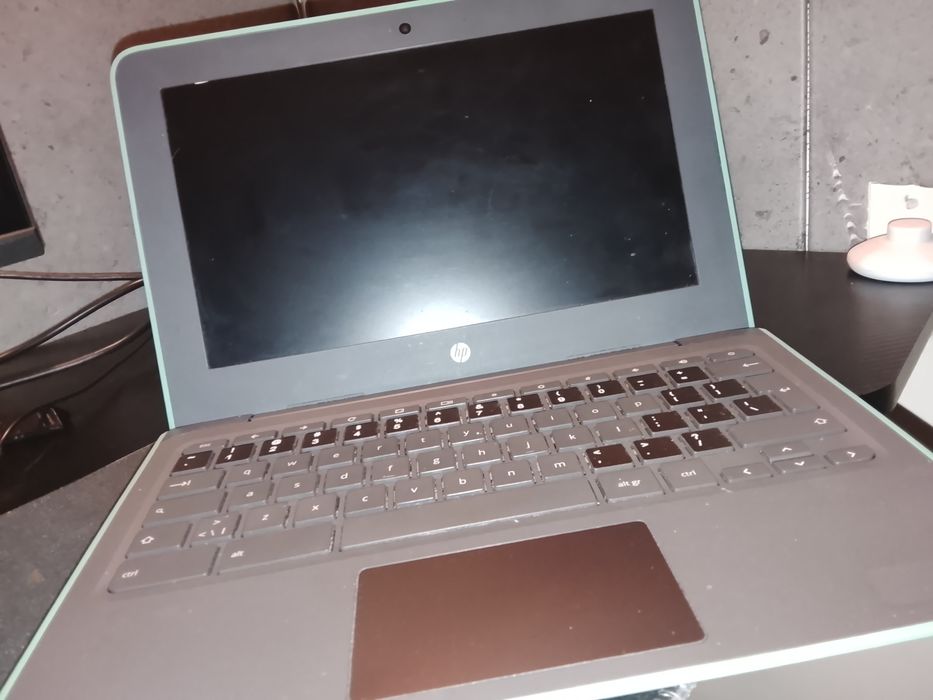 Laptop chromebook