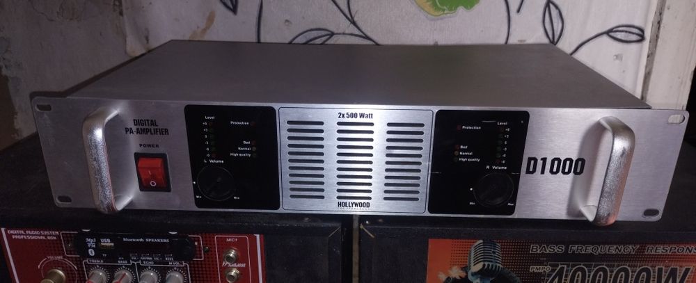 Підсилювач потужності під ремонт Hollywood D1000 2 x 500W 4 Ohm