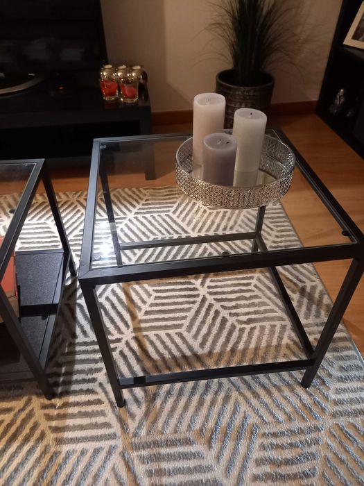 Mesa de centro/sala de estar, com um mês