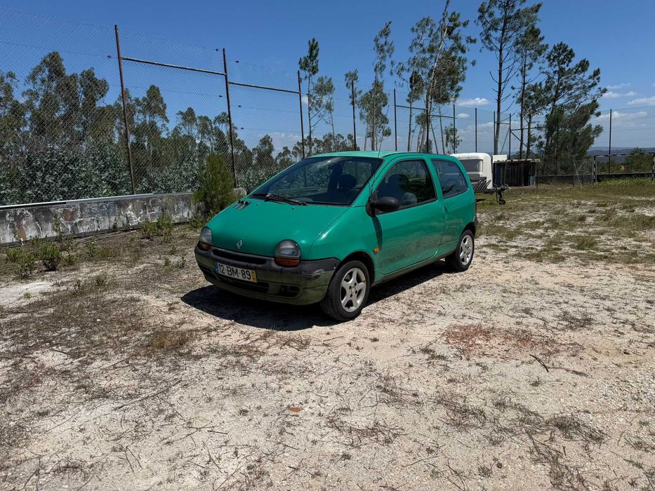 Renault Twingo 1 de 1995 | 154.000 km | Verde |