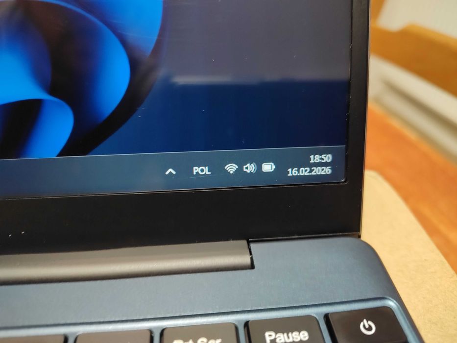 Nowy cienki laptop netbook AMD 8gb ddr4 512gb SSD