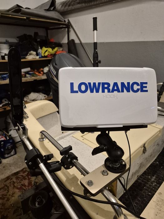Echosonda Lowrance hook 9 reveal 9TS