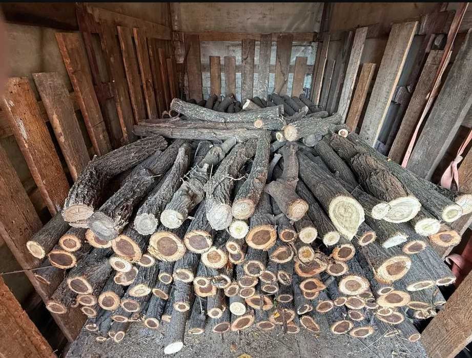 СУХИЕ Дрова колотые метровка (ГРУША Абрикос Яблоня Акация,Дуб,Ясень)