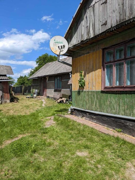 Продається добротна оселя в селищі Смолин. Львівської обл.