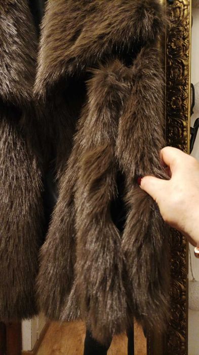 Kamizelka damska ze sztucznego futerka, czekolada.