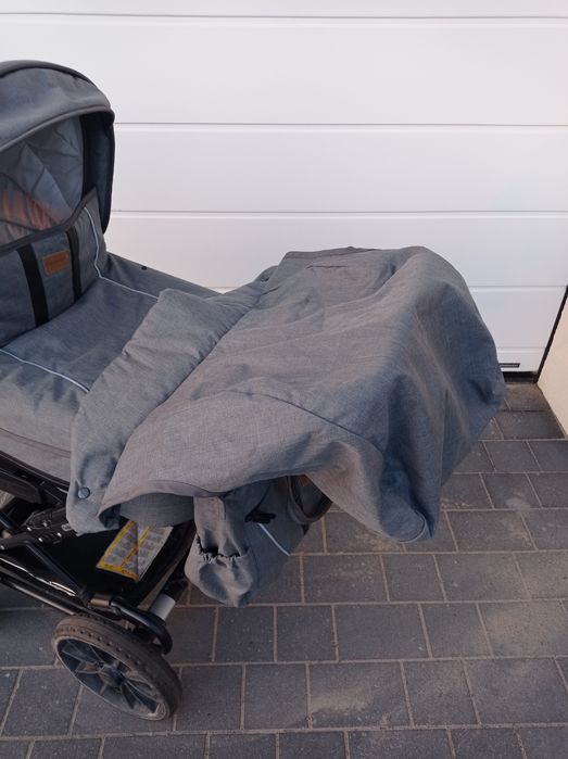 Emmaljunga Duo Combi Wózek dla dziecka gondola i spacerówka Emmaljunga