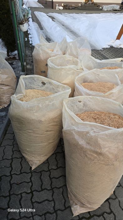 Trociny suche  bukowe, lipowe.